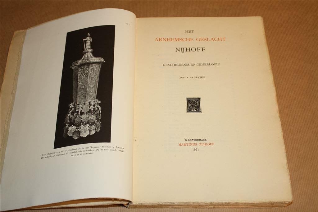 Het Arnhemsche geslacht Nijhoff. Gesch en genealogie., Boeken, Ophalen of Verzenden, Gelezen