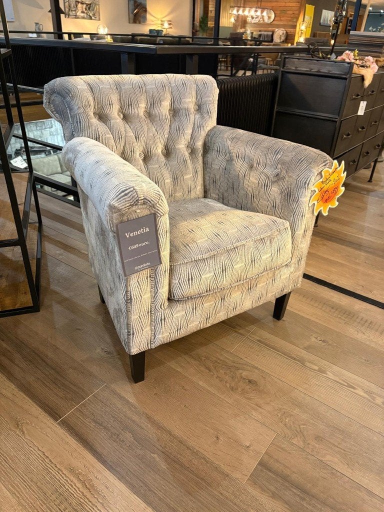 UrbanSofa Venetia fauteuil - Comfort en stijl, Ophalen, Klassiek, Modern, Comfort, Nieuw, 75 tot 100 cm