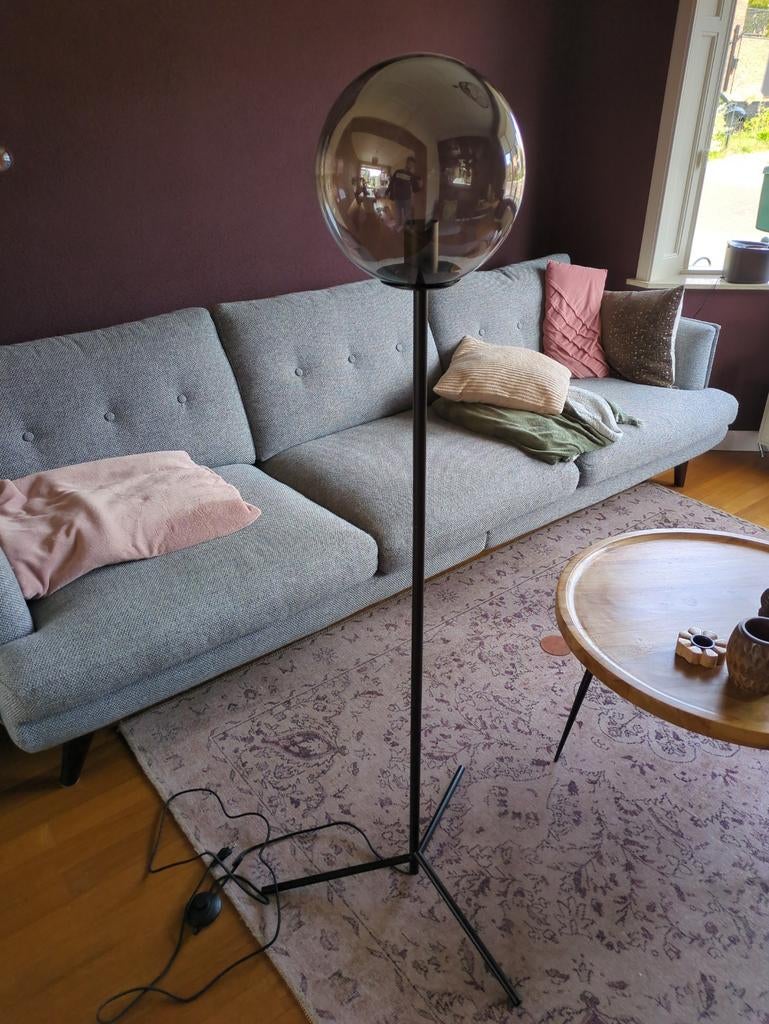 Staande zwarte lamp, Ophalen, 150 tot 200 cm