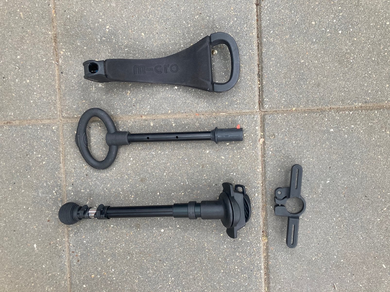 Mini micro step zitje, O-bar en duwstang met voetsteuntjes, Ophalen of Verzenden, Zo goed als nieuw, Gewone step