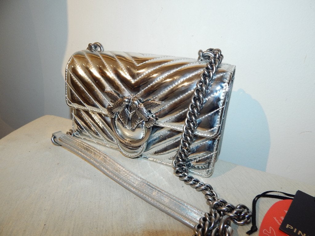 Pinko zilveren schoudertas zilveren hardware gesp met merk, Sieraden, Tassen en Uiterlijk, Verzenden, Zo goed als nieuw, Overige kleuren