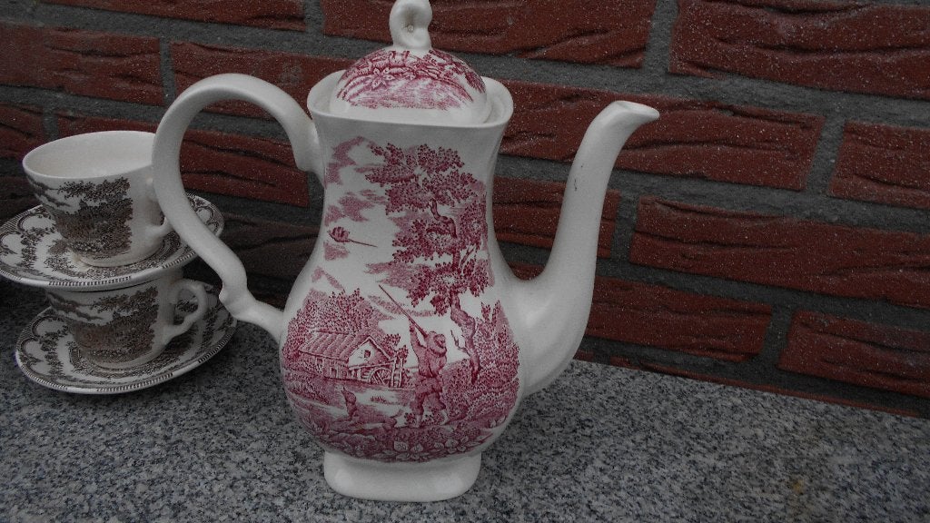 Koffiepot the Hunter rood MYOTT hoogte 27 cm engels servies, Ophalen of Verzenden