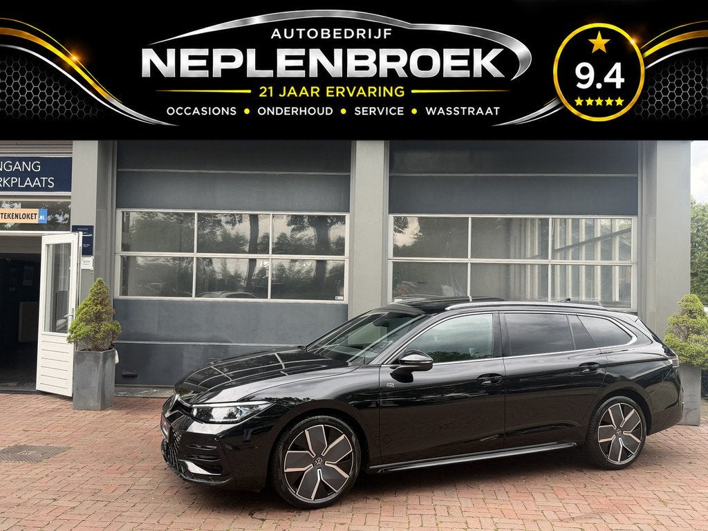 Volkswagen Passat Variant 1.5 eHybrid R-Line Edition | SoH 1, Auto's, Volkswagen, 77 km/l, Zwart, Zwart, Hybride Elektrisch/Benzine
