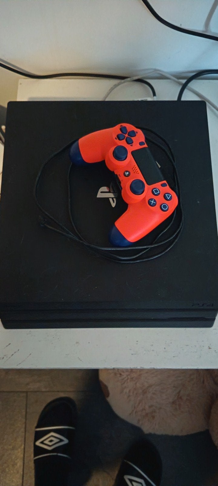 PlayStation 4 pro, Ophalen of Verzenden, Zo goed als nieuw, Met 1 controller, Pro