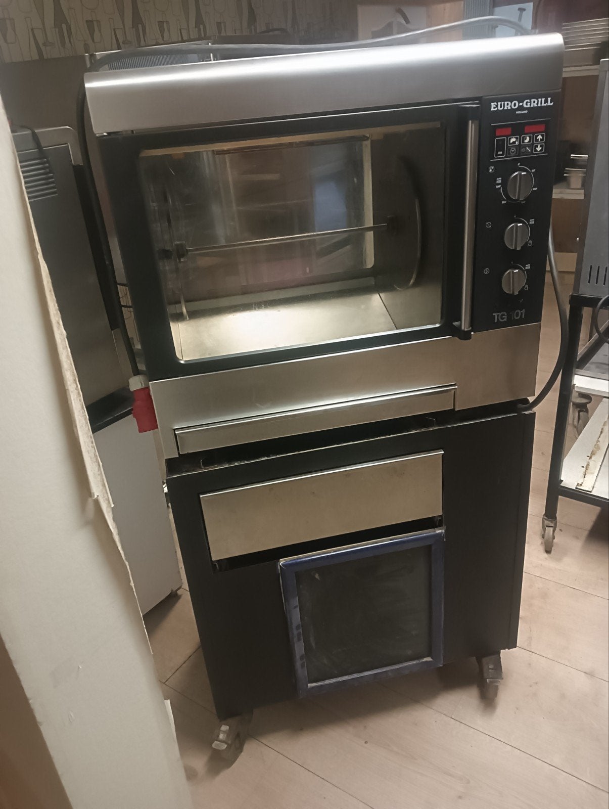 Kippengrill,frijado,huur,te huur,huren,rent,, Fornuis, Frituur en Grillen, -, Frijado, -