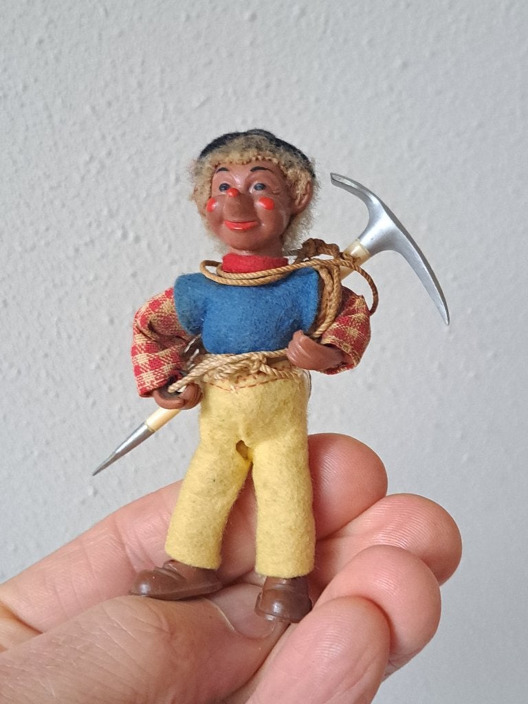 Bergbeklimmer,  Norwa Mecki Oostenrijk, kunststof 4.5x2x9cm, Antiek en Kunst, Ophalen of Verzenden