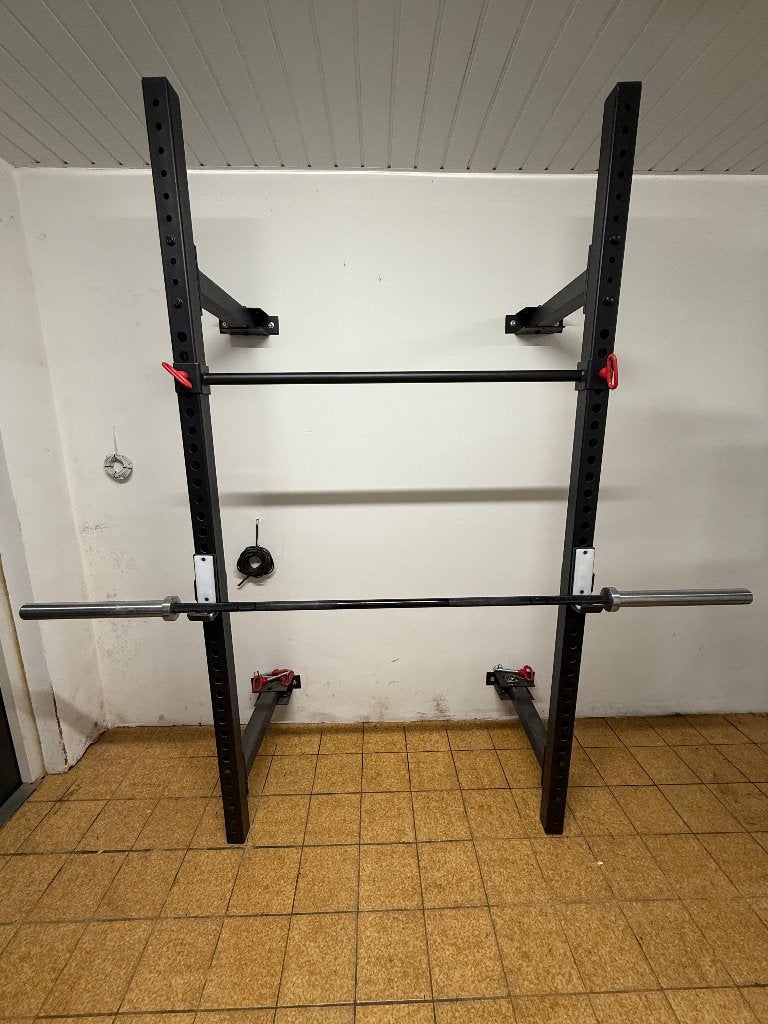 Inklapbaar Squat Rack + Bench + Ol. Barbell & 100kg bumpers, Sport en Fitness, Ophalen, Zo goed als nieuw, Halterschijven