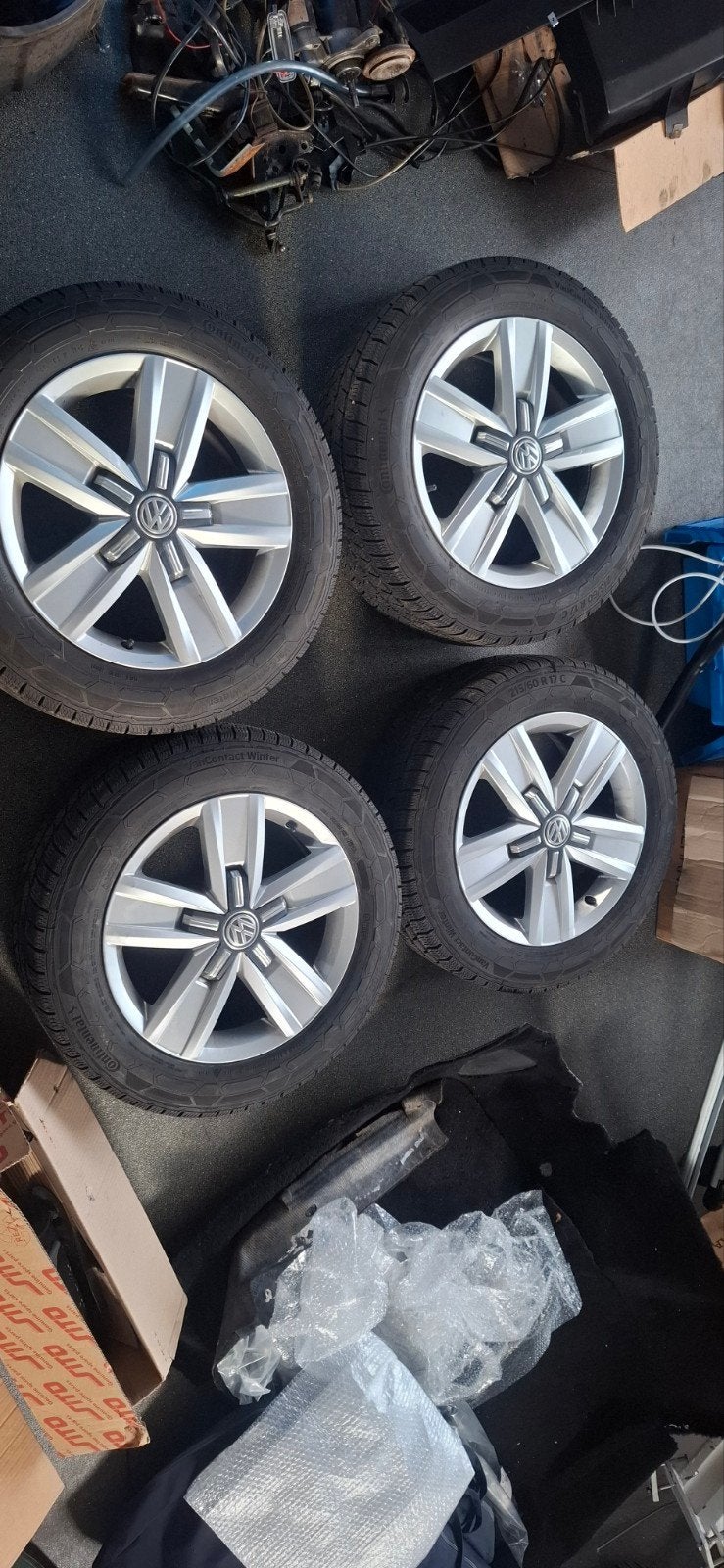 VW Transporter 17 inch Devonport Continetal winterbanden, Ophalen, Banden en Velgen, 17 inch, Winterbanden