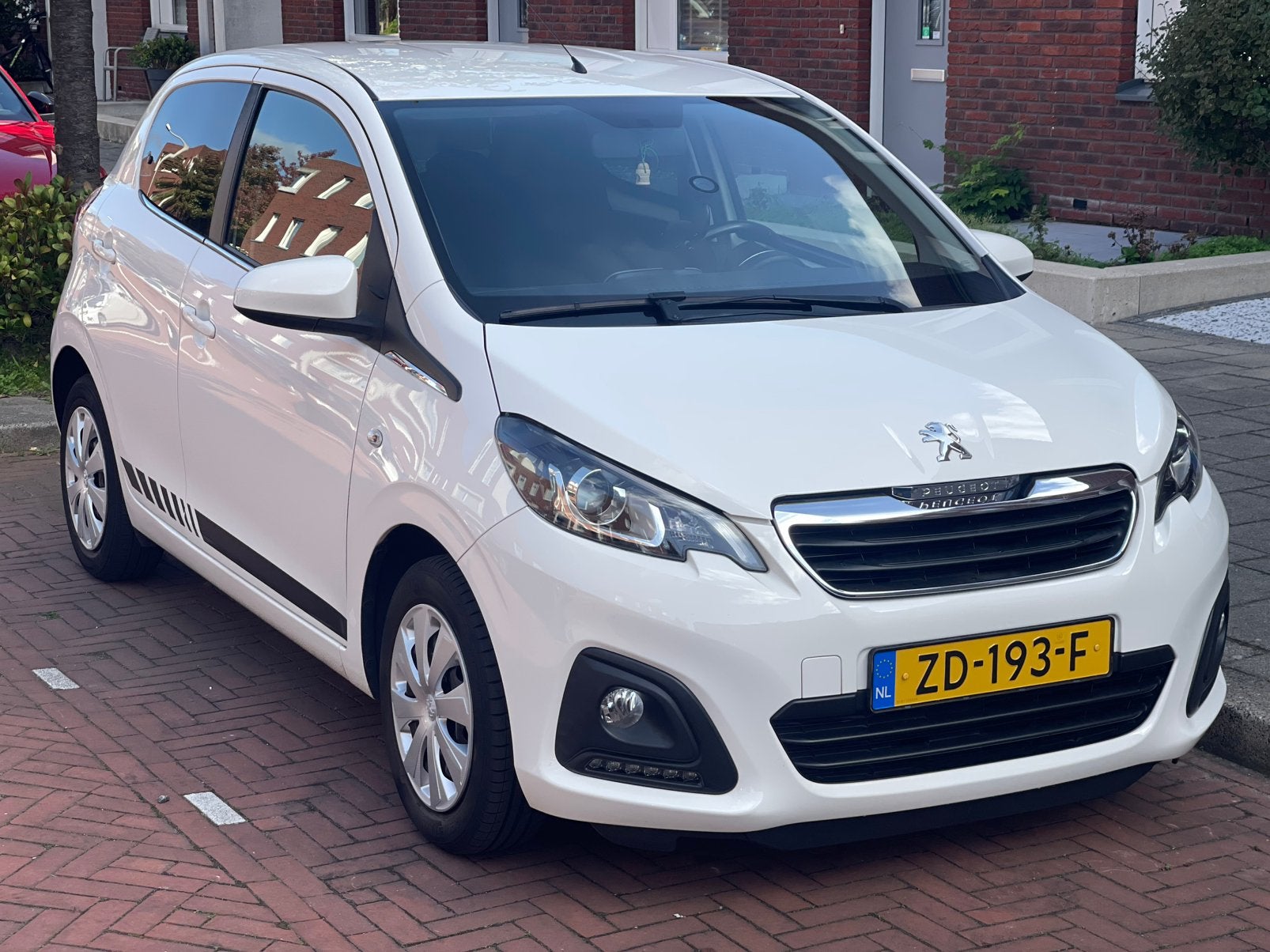 Nette Peugeot 108 | 2019 | 92.000 km | 2e eigenaar, Auto's, Voorwielaandrijving, Stof, Zwart, 4 stoelen
