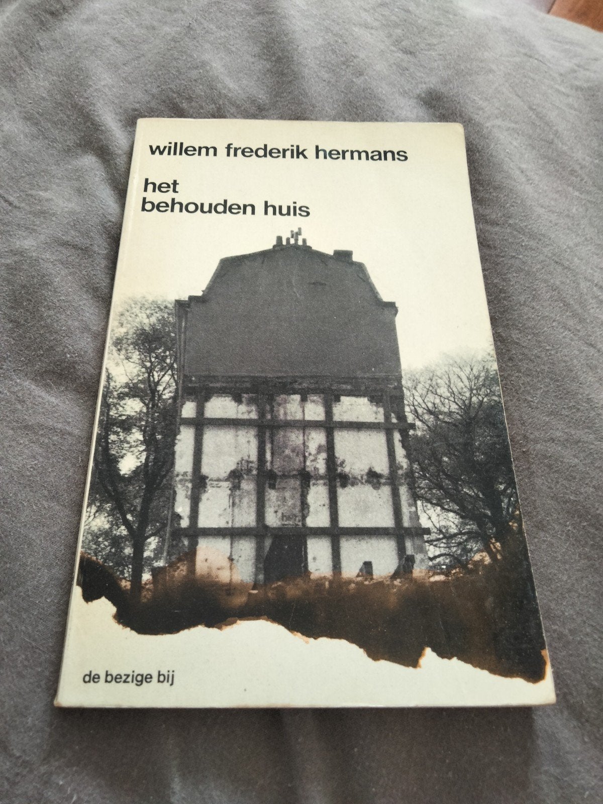 Het behouden huis Willem Frederik Hermans, Boeken, Ophalen of Verzenden, Gelezen