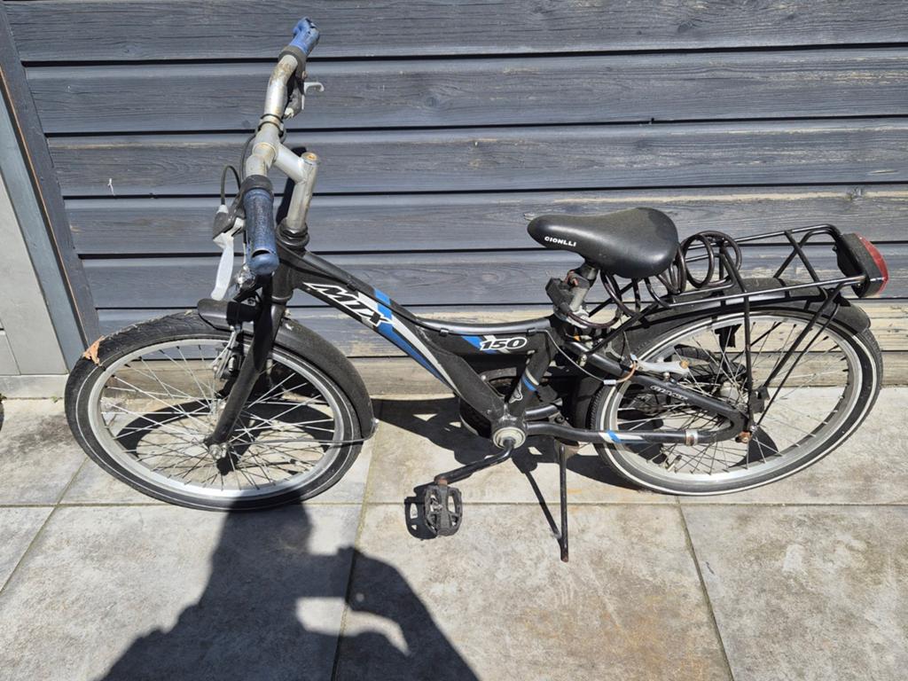 Zwarte kinderfiets MTX 150 met bagagedrager, Ophalen, Gebruikt, Overige merken
