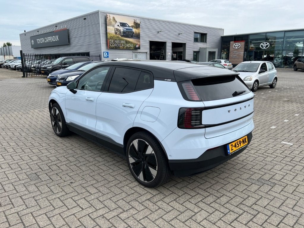 Volvo EX30 Extended Range Ultra 272PK/69kWh| Adap.Cruise| H&, Auto's, Automaat, Dealer onderhouden, 0 cilinders, Gebruikt