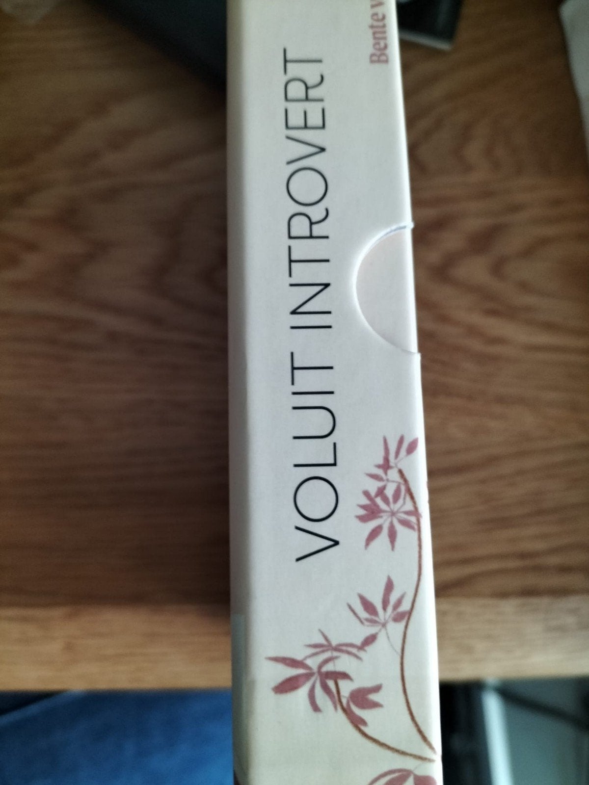 Voluit Introvert - Bente van de Wouw (Boek), Ophalen of Verzenden, Nieuw, Overige onderwerpen, Bente van de Wouw