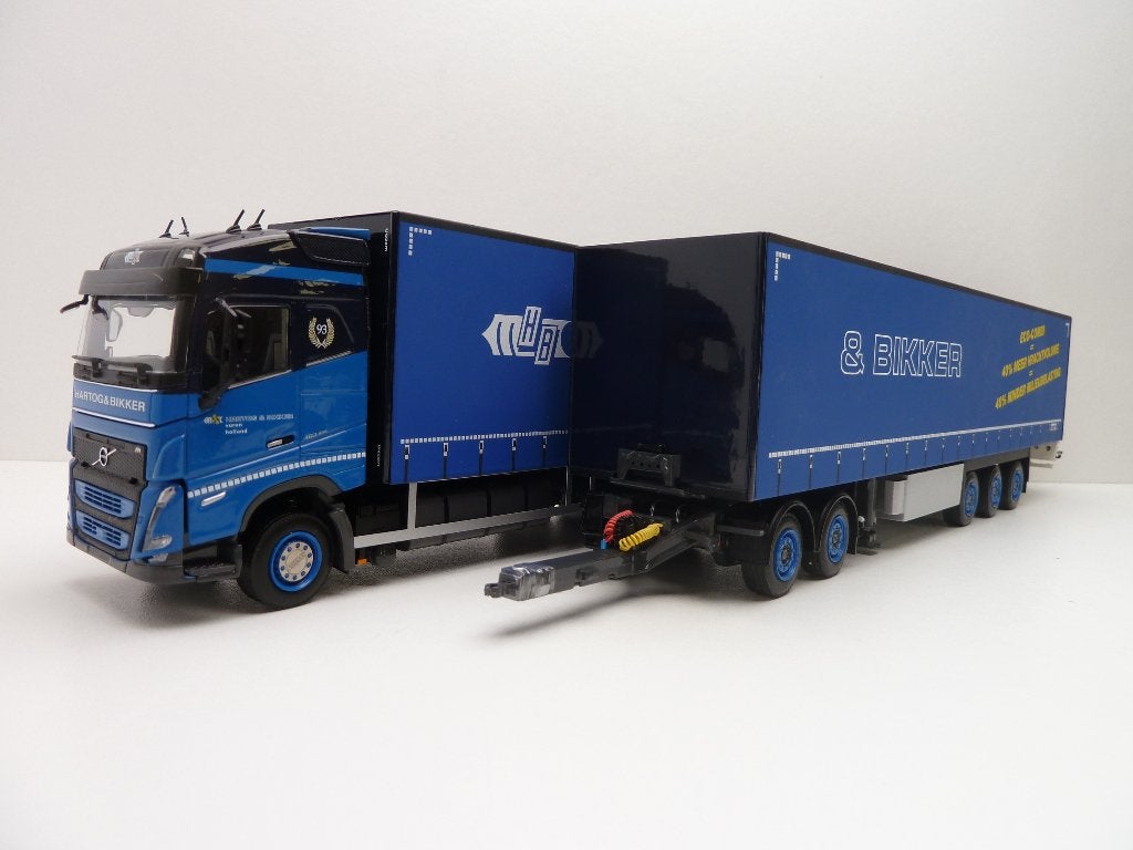 Volvo FH globetrotter  LZV  ''  Hartogh & Bikker ''  WSI, Ophalen of Verzenden, Zo goed als nieuw, Bus of Vrachtwagen, Wsi
