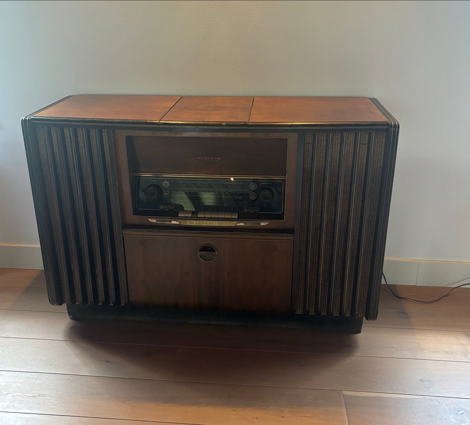 Vintage Grundig Radio Meubel met Platenspeler, Ophalen