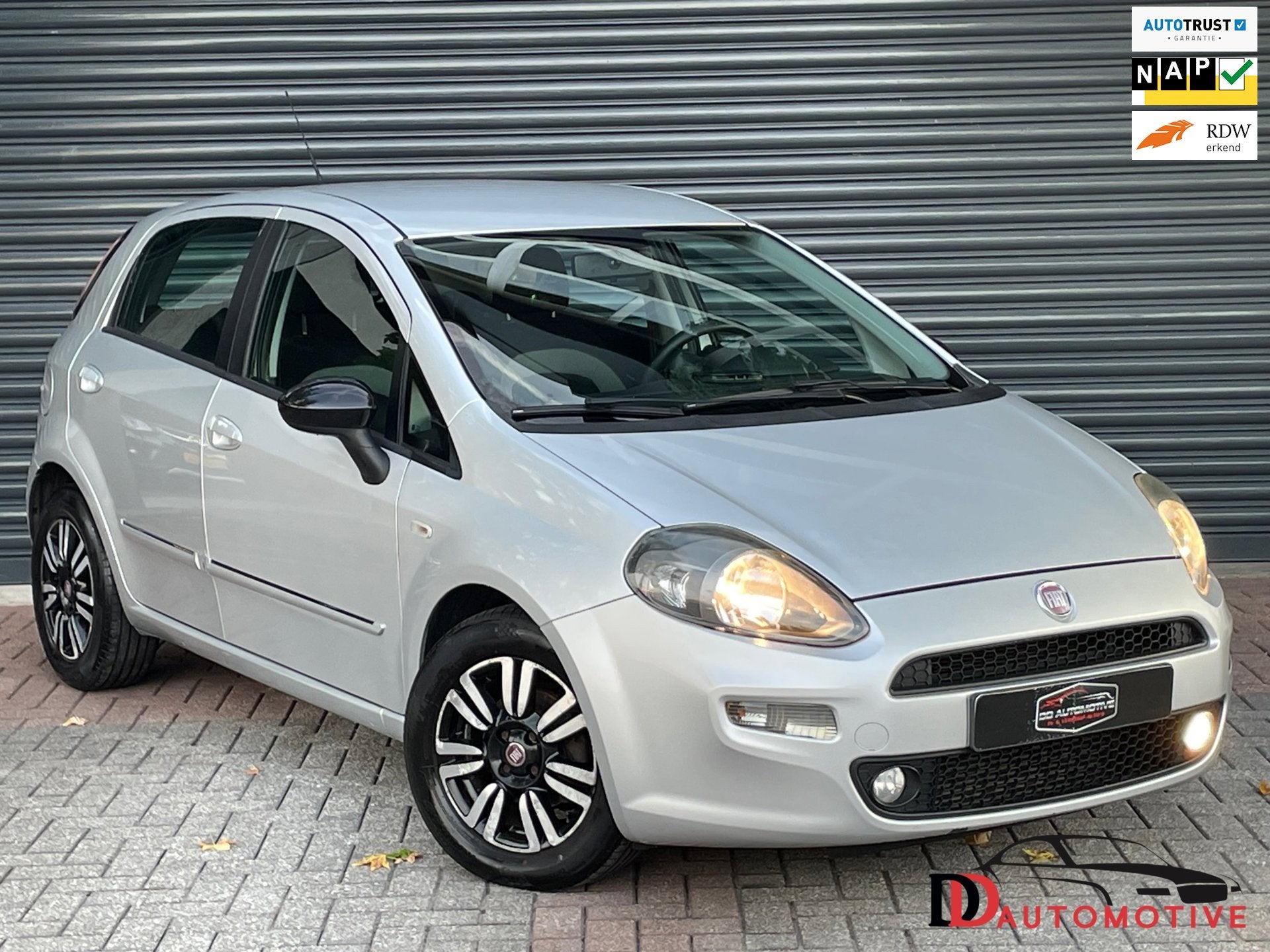 Fiat Punto Evo 0.9 TwinAir Easy Orgineel NL | Cruise | Clima, Voorwielaandrijving, Euro 5, Gebruikt, 49 €/maand