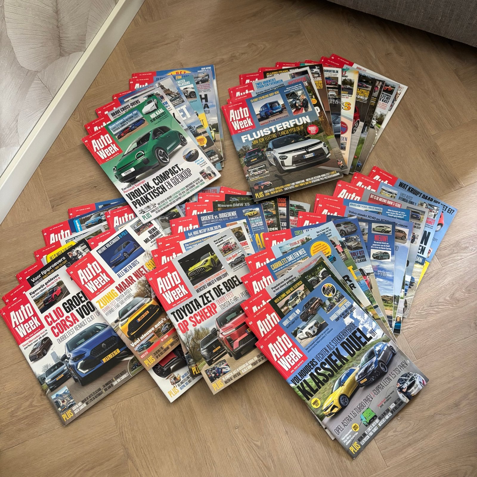 46 stuks Autoweek tijdschriften 2025/2026, Ophalen of Verzenden, Zo goed als nieuw, Overige typen