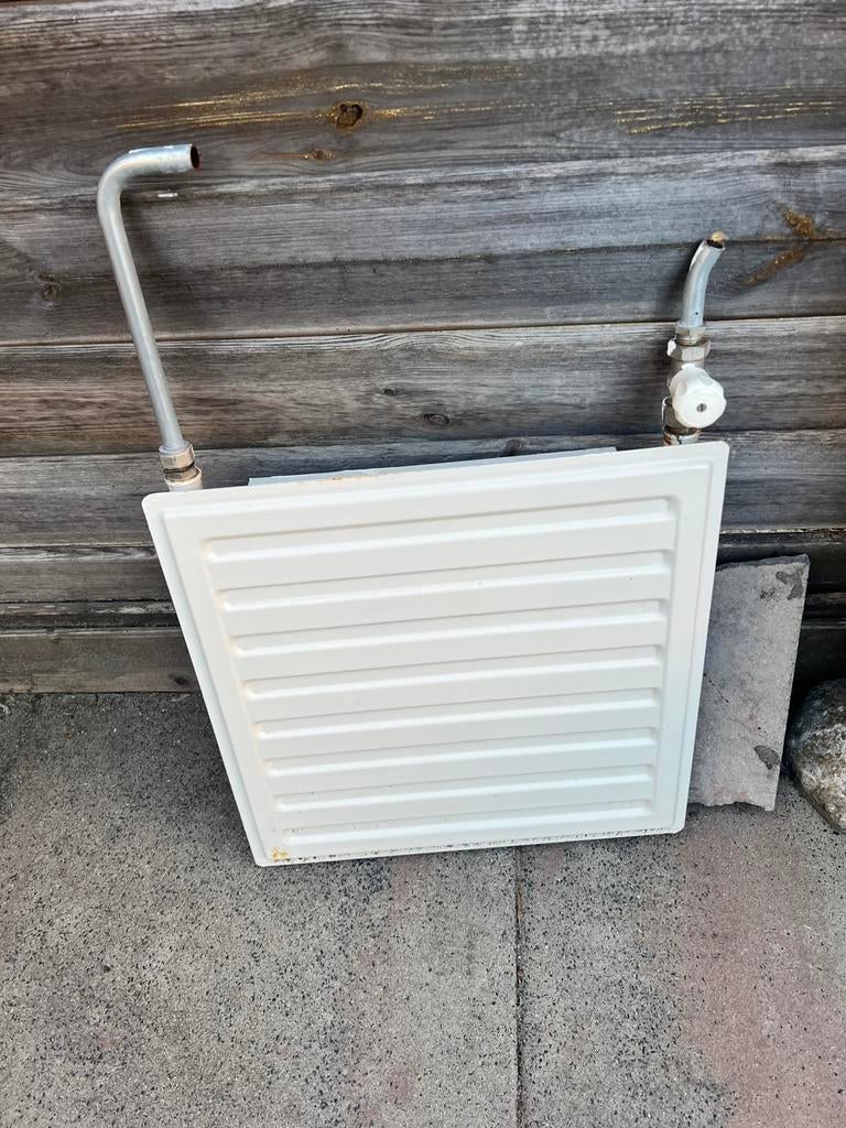 Kleine radiator, Doe-het-zelf en Verbouw, Ophalen, 30 tot 80 cm, Gebruikt, Radiator