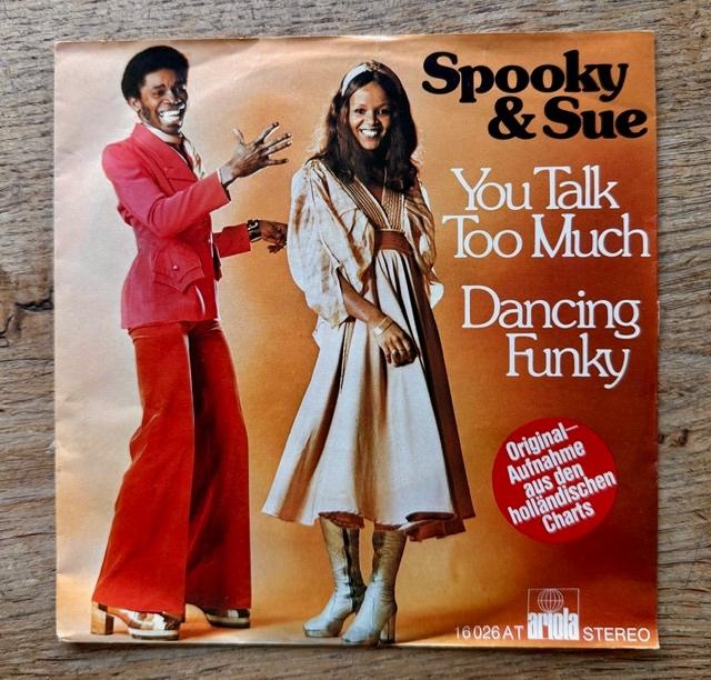 Spooky and Sue - You talk too much NEDERBEAT, Gebruikt, 7 inch, Single, Ophalen of Verzenden