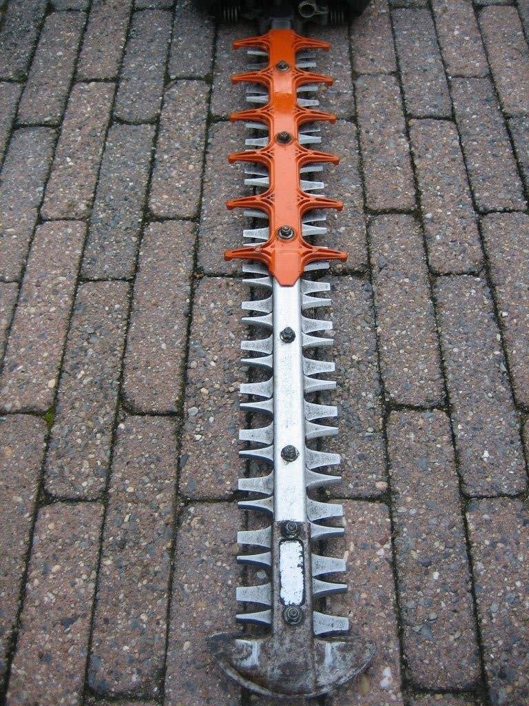 Foto 7 van Stihl HS81R Heggenschaar Heggeschaar Benzine