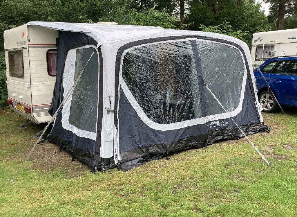 Oppompbare (voor)tent, Ophalen, Zo goed als nieuw, Polyester, Outwell