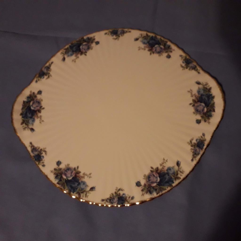 Royal Albert  moonlight  rose delen, Ophalen of Verzenden, Zo goed als nieuw, Glas of Kopje