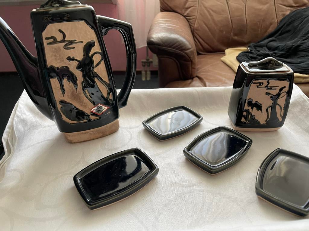 Vintage Japanse Sake Set - Zwart Keramiek met Karakter, Ophalen of Verzenden