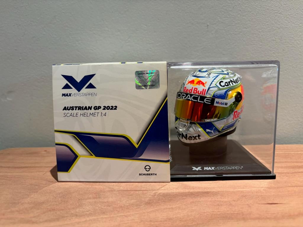 Max verstappen helm 1:4 oostenrijk 2022, Verzamelen, Ophalen of Verzenden, Zo goed als nieuw, Formule 1