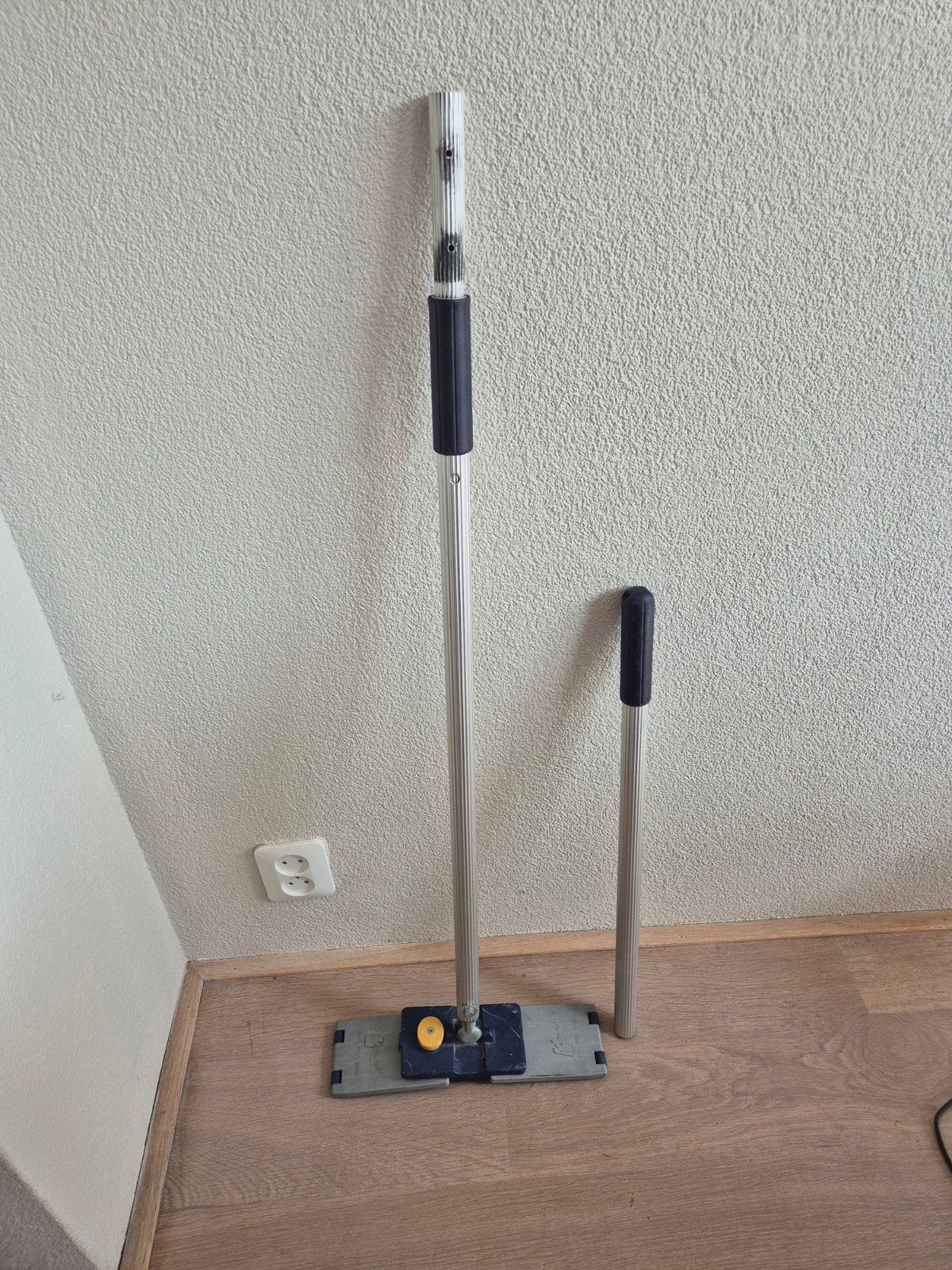 Hara dweil stok voor kleine dweilen van 32 cm, Huis en Inrichting, Schoonmaakartikelen, Ophalen of Verzenden
