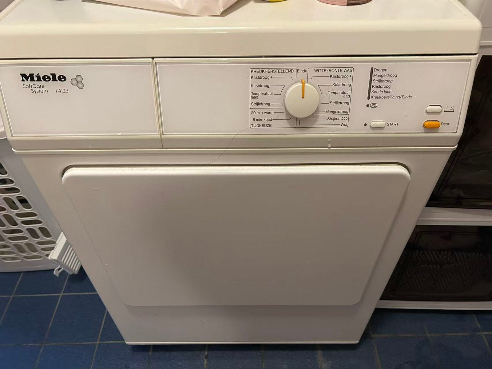 Miele SoftCare System T4123 Wasdroger, Ophalen, 6 tot 8 kg, Gebruikt, Luchtafvoer
