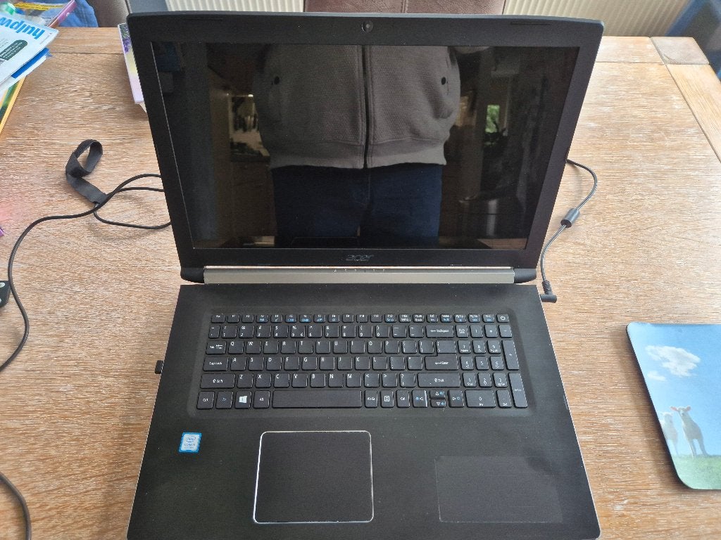te koop acer aspire 17 inch laptop 256 gig ssd 8 gig  win 11, Computers en Software, Windows Laptops, 2 tot 3 Ghz, Qwerty, 8 GB