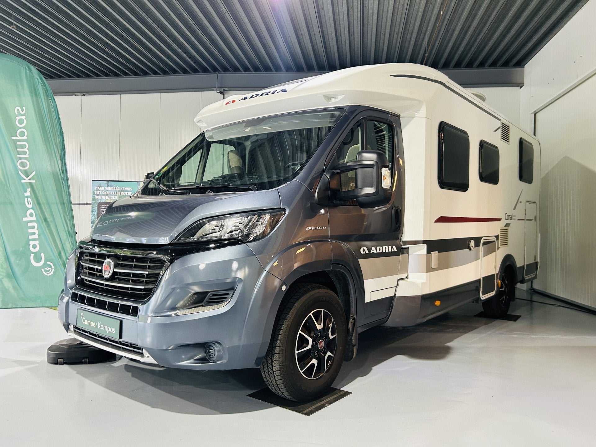Adria CORAL S 600SL CORAL S600 SL Axess AUTOMAAT, Fiat, Caravans en Kamperen, Automaat, Ringverwarming, Airconditioning, Molenweg 3C
9963PG  WARFHUIZEN, NL