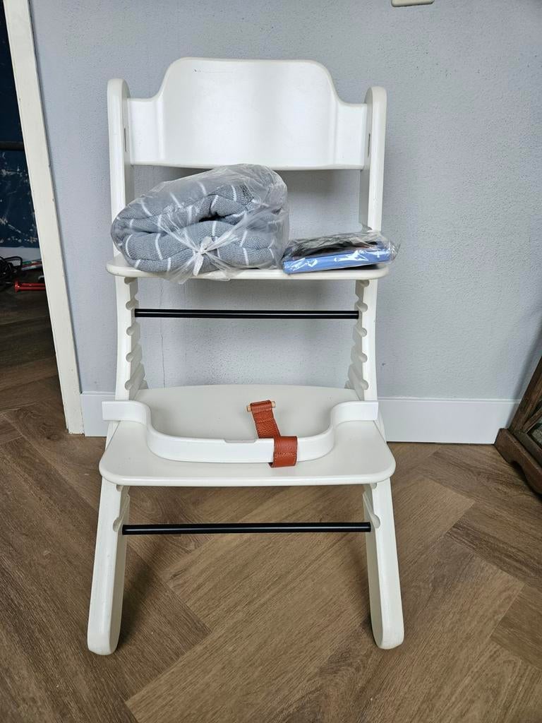 Dapper meegroeistoel met extra accessoires van schilte, Ophalen, Zo goed als nieuw, Meegroeistoel, Stoelverkleiner