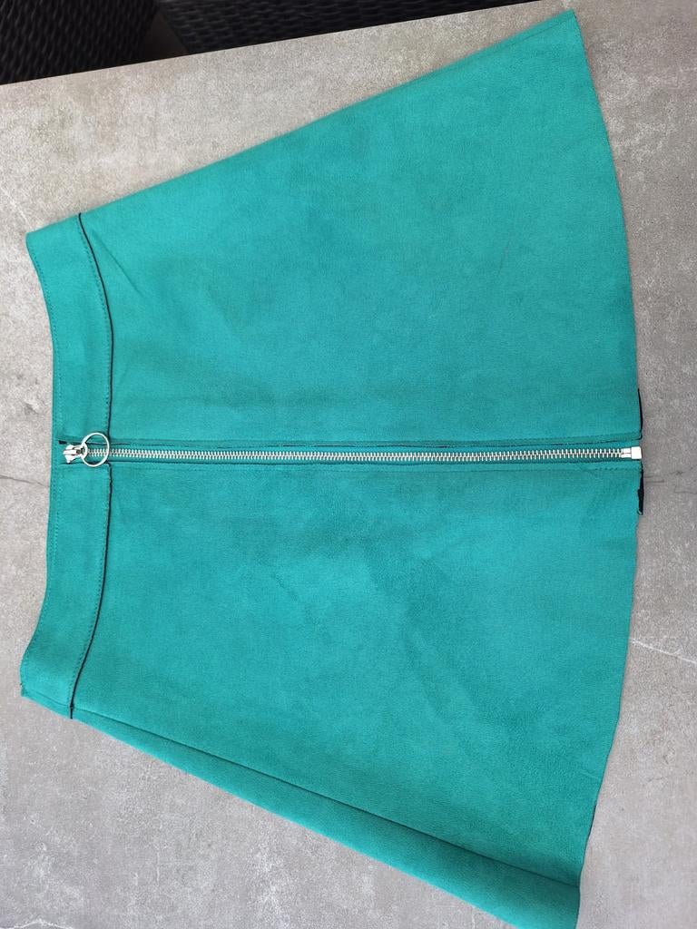 Leuk groen mini rokje maat 34, Zwart, Overige typen, Ophalen of Verzenden, Zo goed als nieuw
