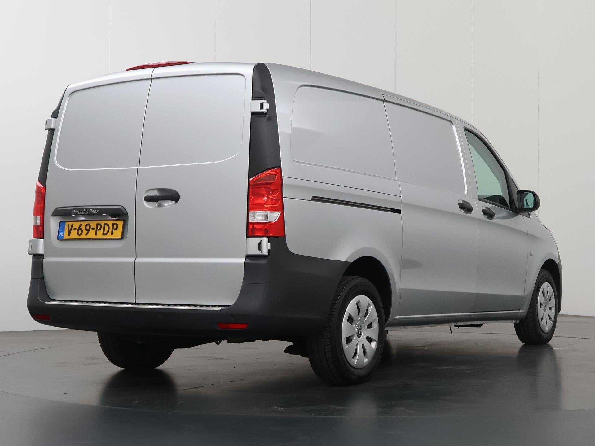 Mercedes-Benz Vito 114 CDI | L2 | AUTOMAAT | 136 PK | ADAPTI, Auto's, Automaat, Dealer onderhouden, Gebruikt, Euro 6