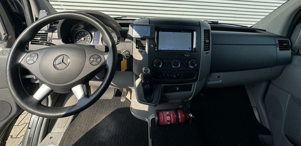 Mercedes-Benz Sprinter 213 2.2 BlueTEC Automaat personenbus, Auto's, Automaat, Gebruikt, 2489 kg, Zwart
