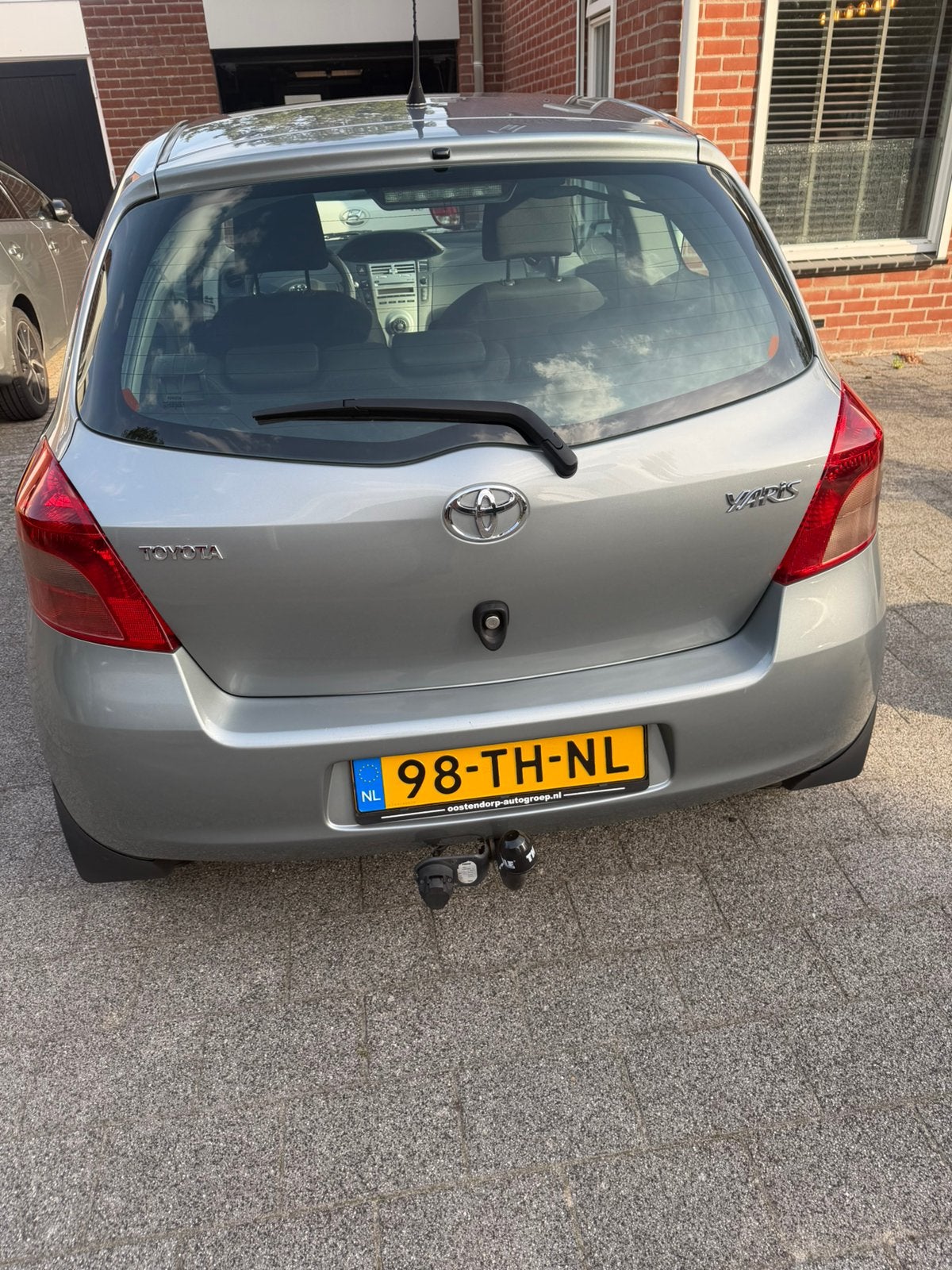 Foto 7 van Toyota Yaris 1.0 12V Vvt-i 3DR Terra 2006 Grijs