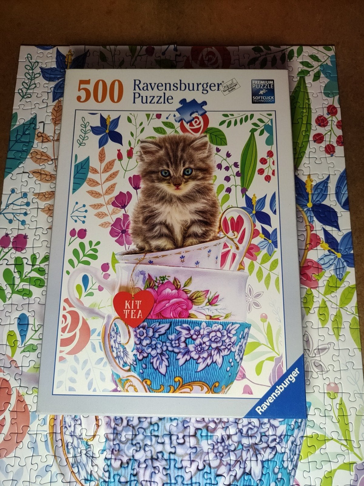 Ravensburger puzzel 500 stukjes Katje in kopjes, Ophalen of Verzenden, 500 t/m 1500 stukjes, Zo goed als nieuw, Legpuzzel