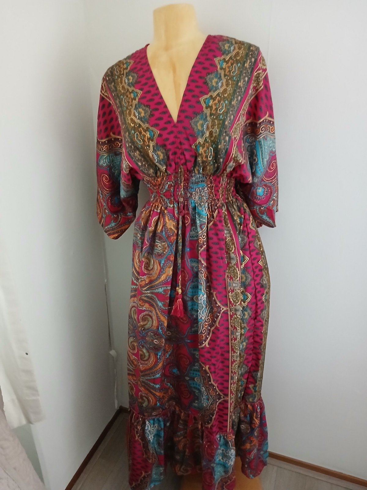 Nieuwe zijde maxi jurk zomer mt M met kaartje, Kleding | Dames, Maat 38/40 (M), Overige kleuren, Verzenden, Nieuw