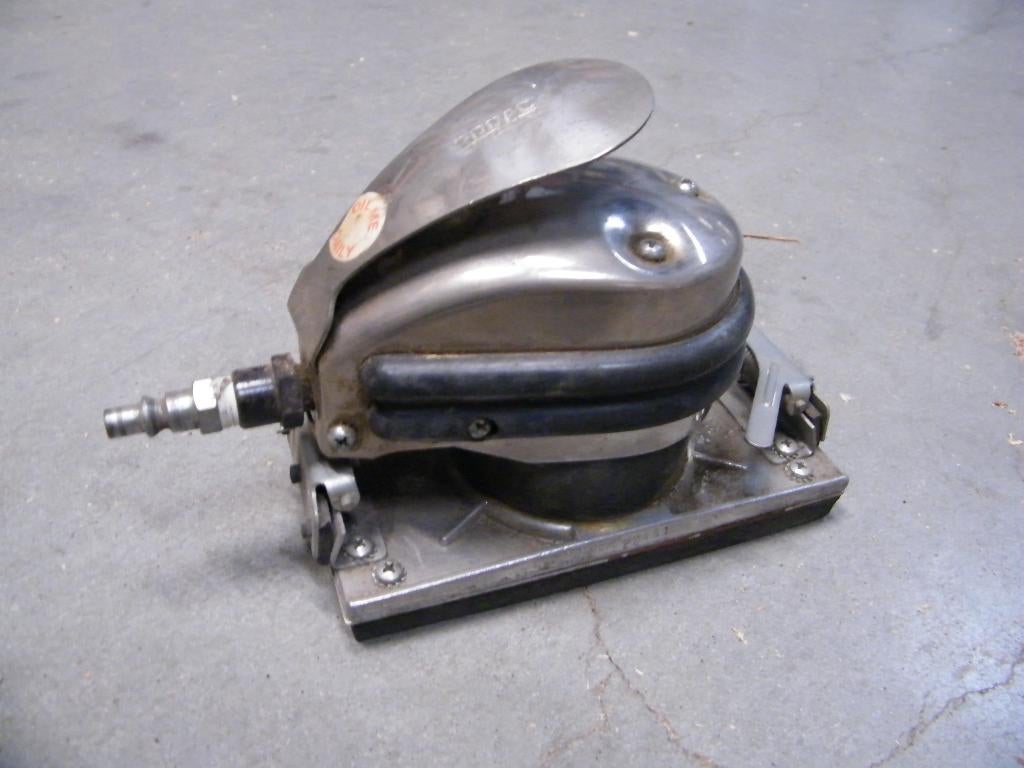 Vlakschuurmachine Pneumatisch, Ophalen, Gebruikt, Minder dan 600 watt, Vlakschuurmachine