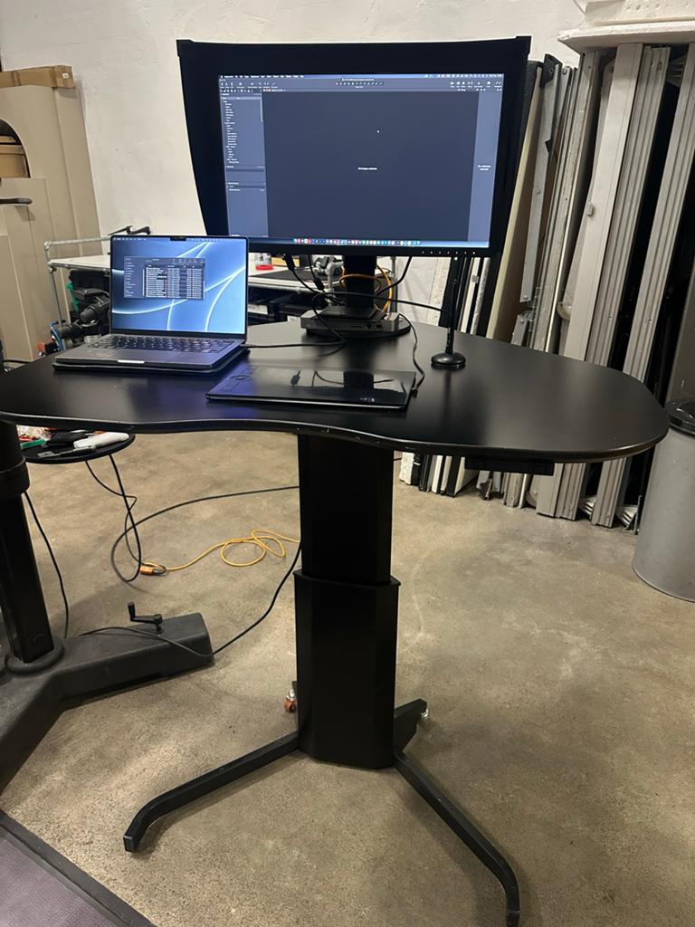Zwart Zit-sta Bureau met Wielen - Ergonomisch & Modern, Ophalen, Metaal, In hoogte verstelbaar, Zo goed als nieuw