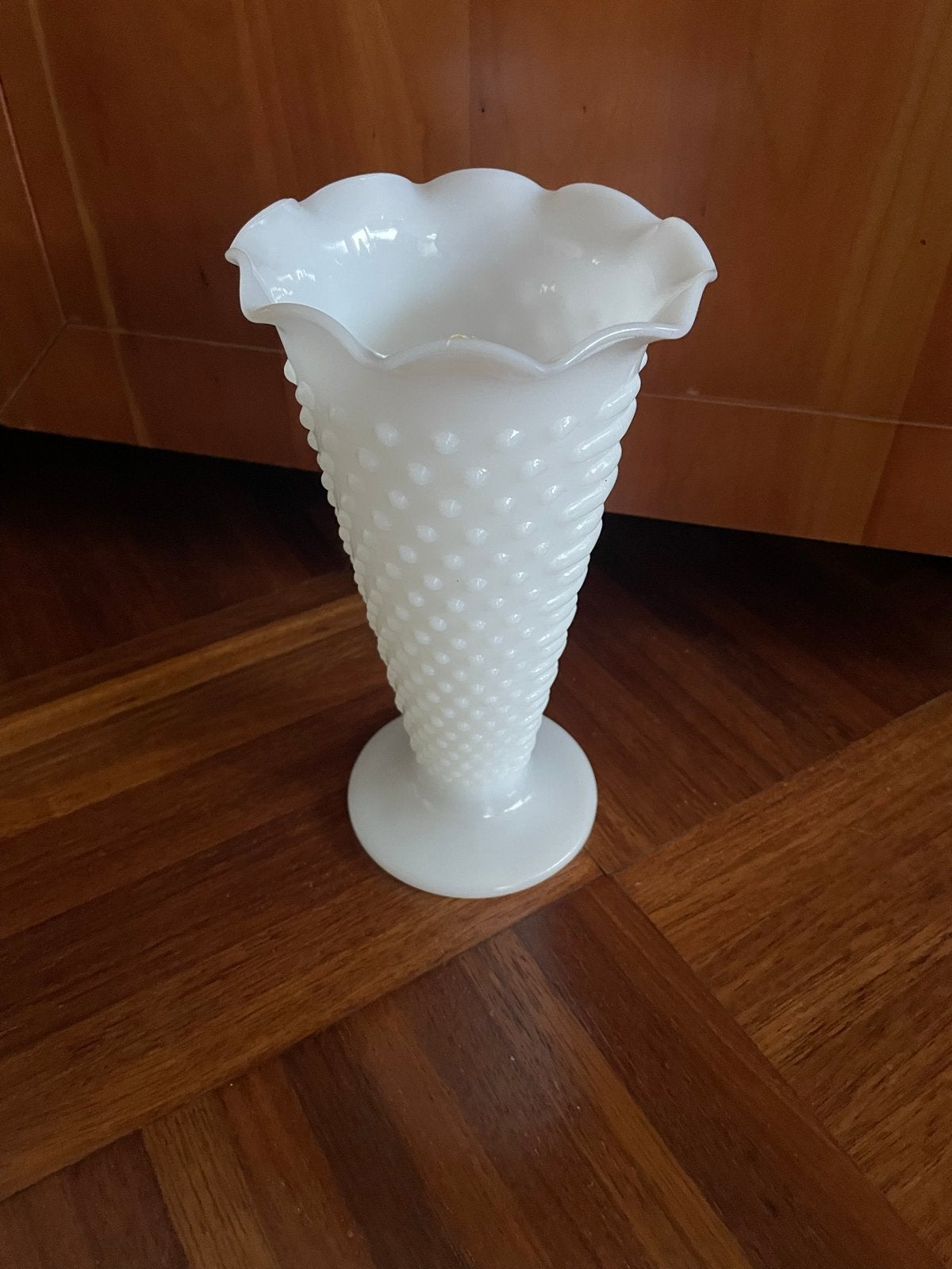 Vintage Melkglas Vaas met Noppenpatroon, Antiek en Kunst, Ophalen of Verzenden