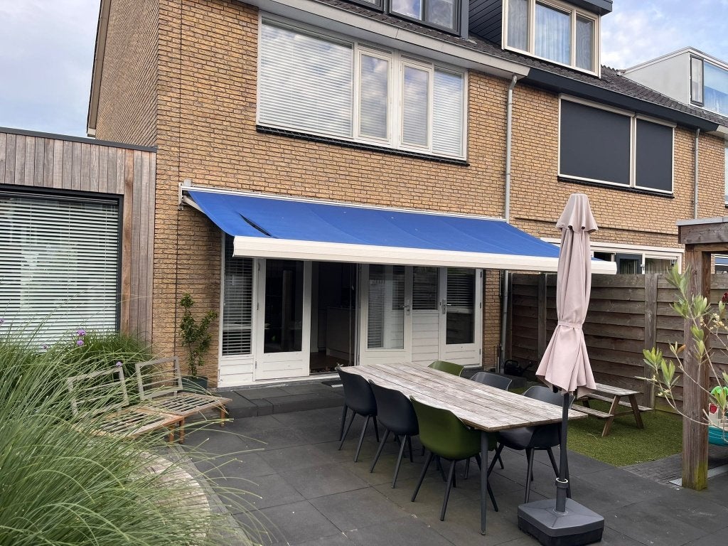 zonnescherm / knikarmscherm 5,7 x 3 meter, Ophalen, Gebruikt, 450 cm of meer, Elektrisch