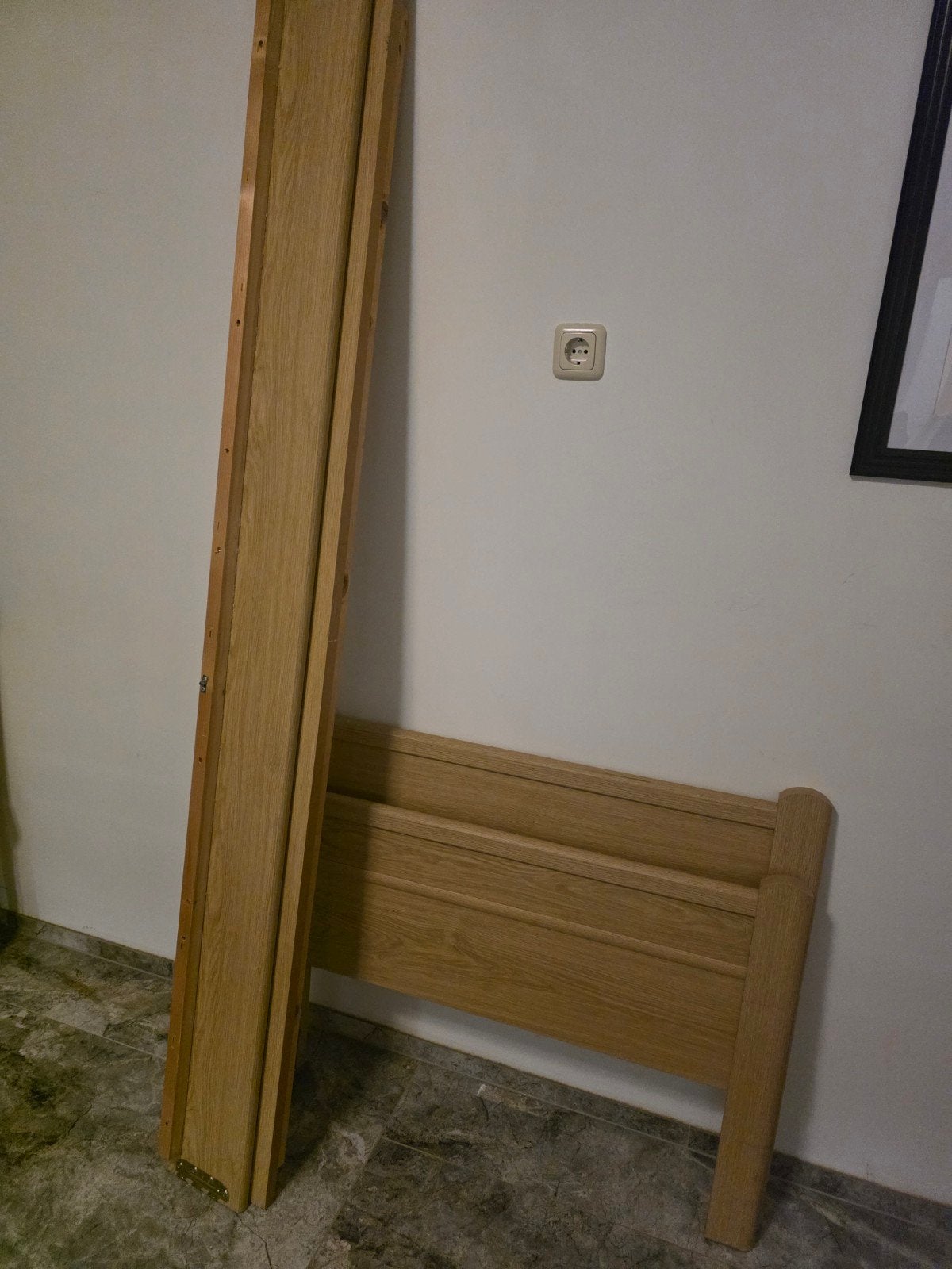 1 persoonsbed hout met elektrische lattembodem verstelbaar, Huis en Inrichting, Ophalen, 90 cm, Eenpersoons, Hout