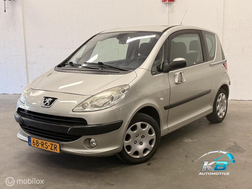 Peugeot 1007 1.4 Gentry, Auto's, Peugeot, Voorwielaandrijving, 4 cilinders, 4 stoelen, 49 €/maand