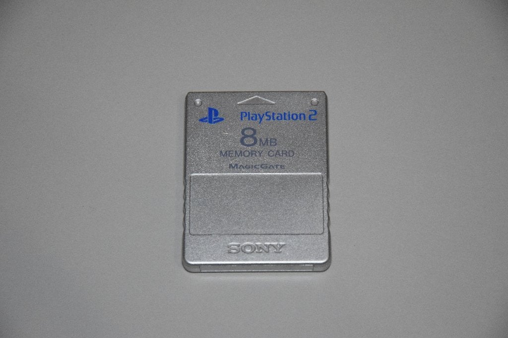 PlayStation 2 (PS2) : Originele Memory Card - Zilver, Avontuur en Actie, Gebruikt, 1 speler, Ophalen of Verzenden