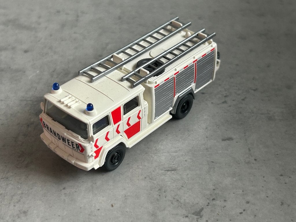 Magirus LF 16 Brandweer wagen, Ophalen of Verzenden, Zo goed als nieuw, Bus of Vrachtwagen, Wiking