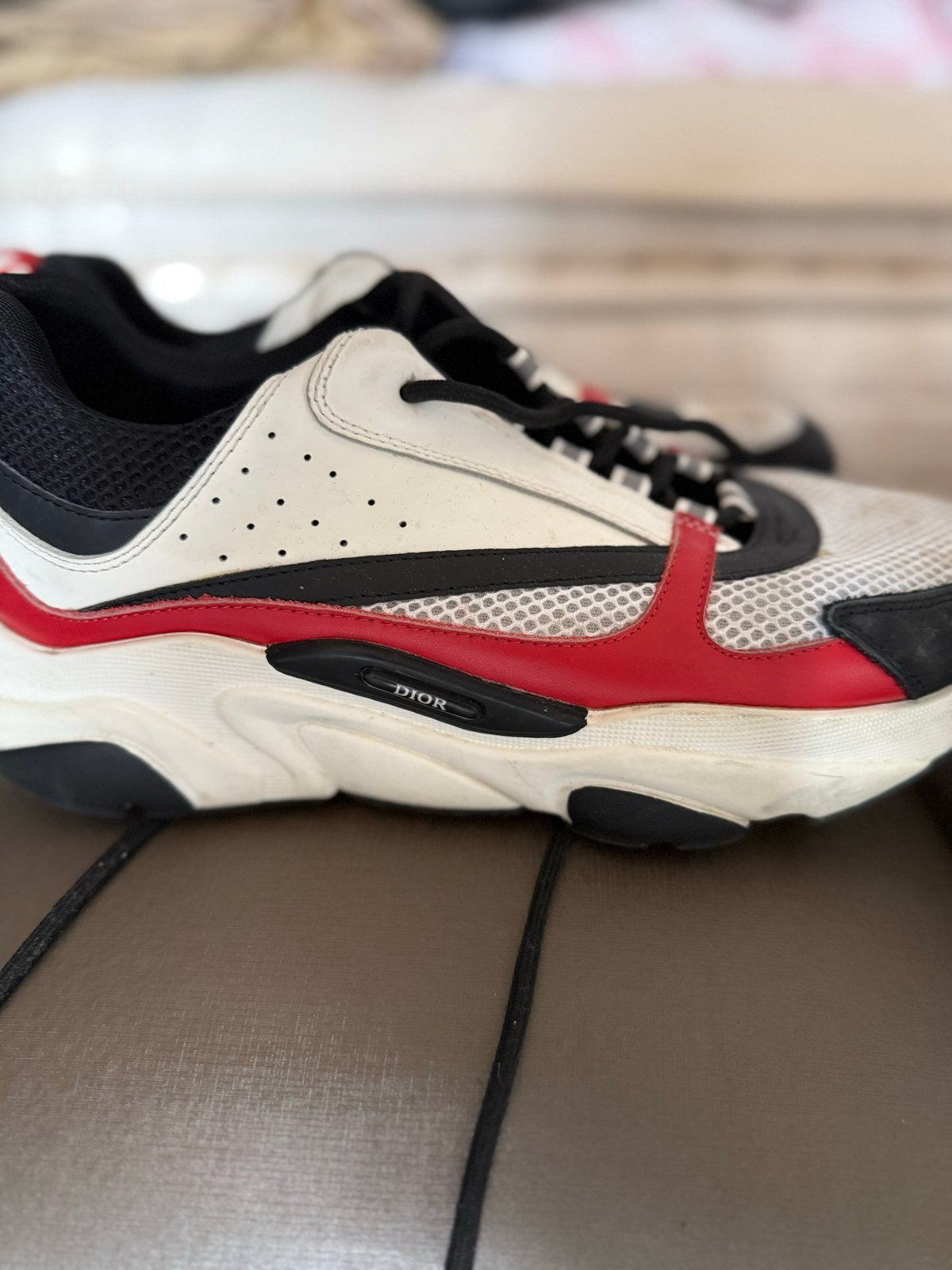 Dior B22 Sneakers - Wit, Rood, Zwart, Ophalen of Verzenden, Gedragen, Wit, Sneakers of Gympen
