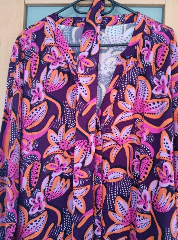 Nieuwe Twister doorknoopjurk (100% Viscose) Maat 2 (44/46), Maat 46/48 (XL) of groter, Nieuw, Twister, Onder de knie