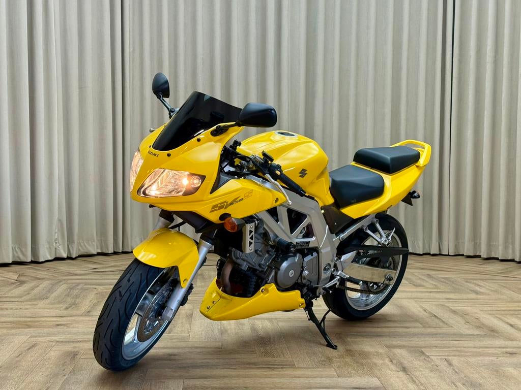 Suzuki SV650 s, Motoren, 2 cilinders, Motorrijbewijs A, Meer dan 35 kW, Sportuitlaat